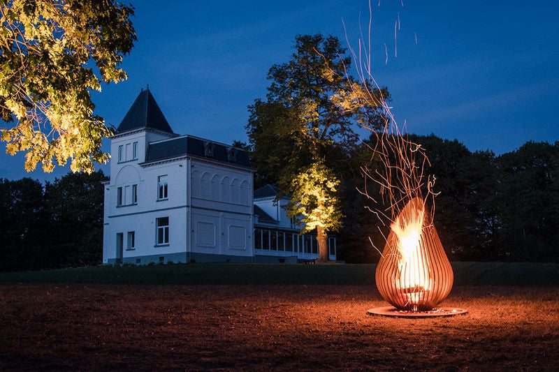 outdoor wood fireplace Dewdrop XL Glowbus Terrasse