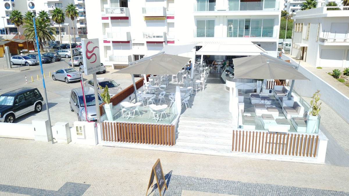 Doppio European Sun Shade System with Single Pole and Two Canopies by Fim