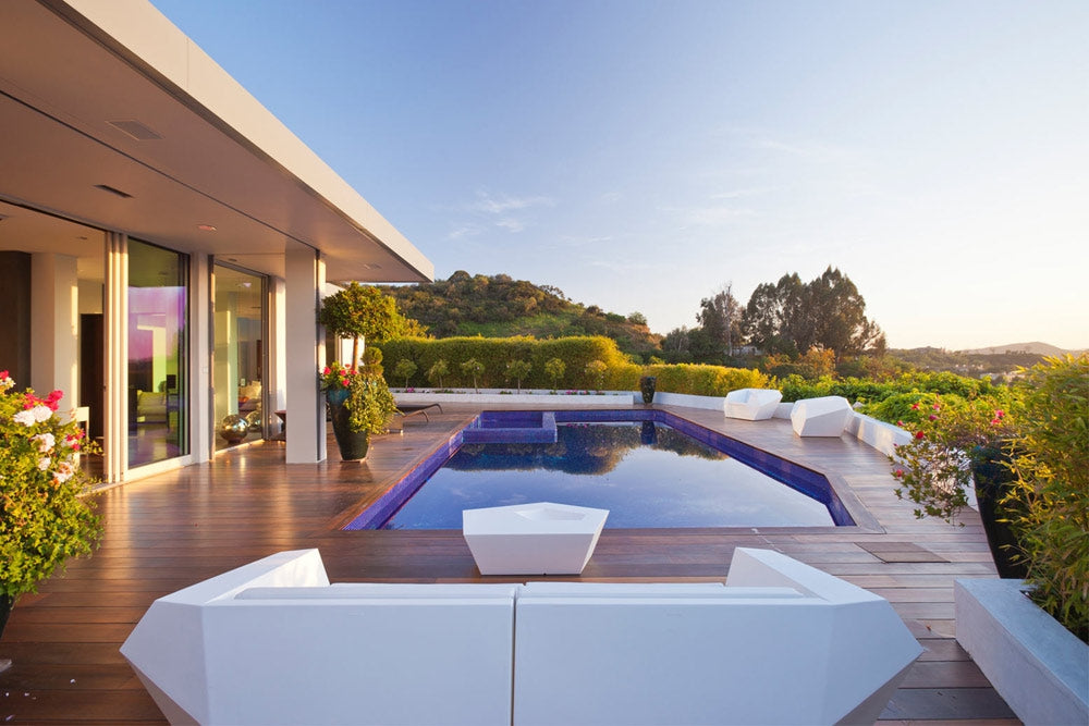 Lounge Exterieur Piscine Faz Vondom au Hal Levitt a Beverly Hills