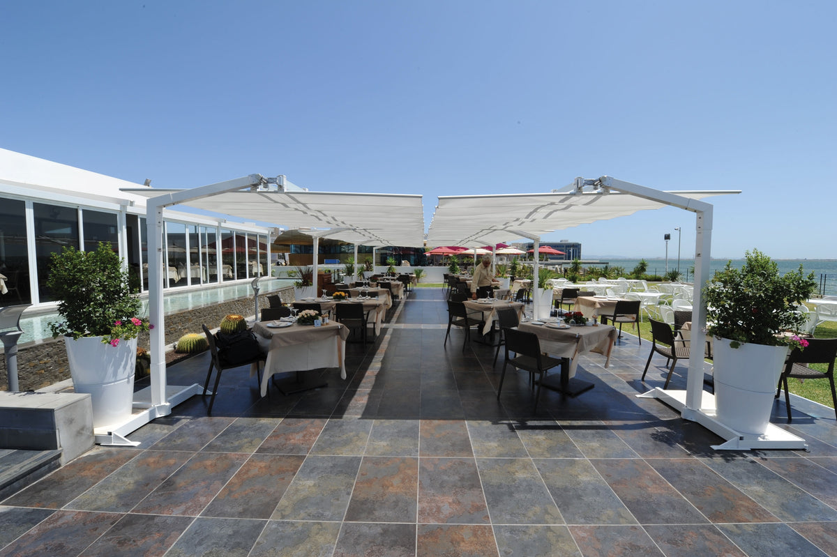 Stores Flexy Inclinables a l'Horizontale pour Terrasse Design