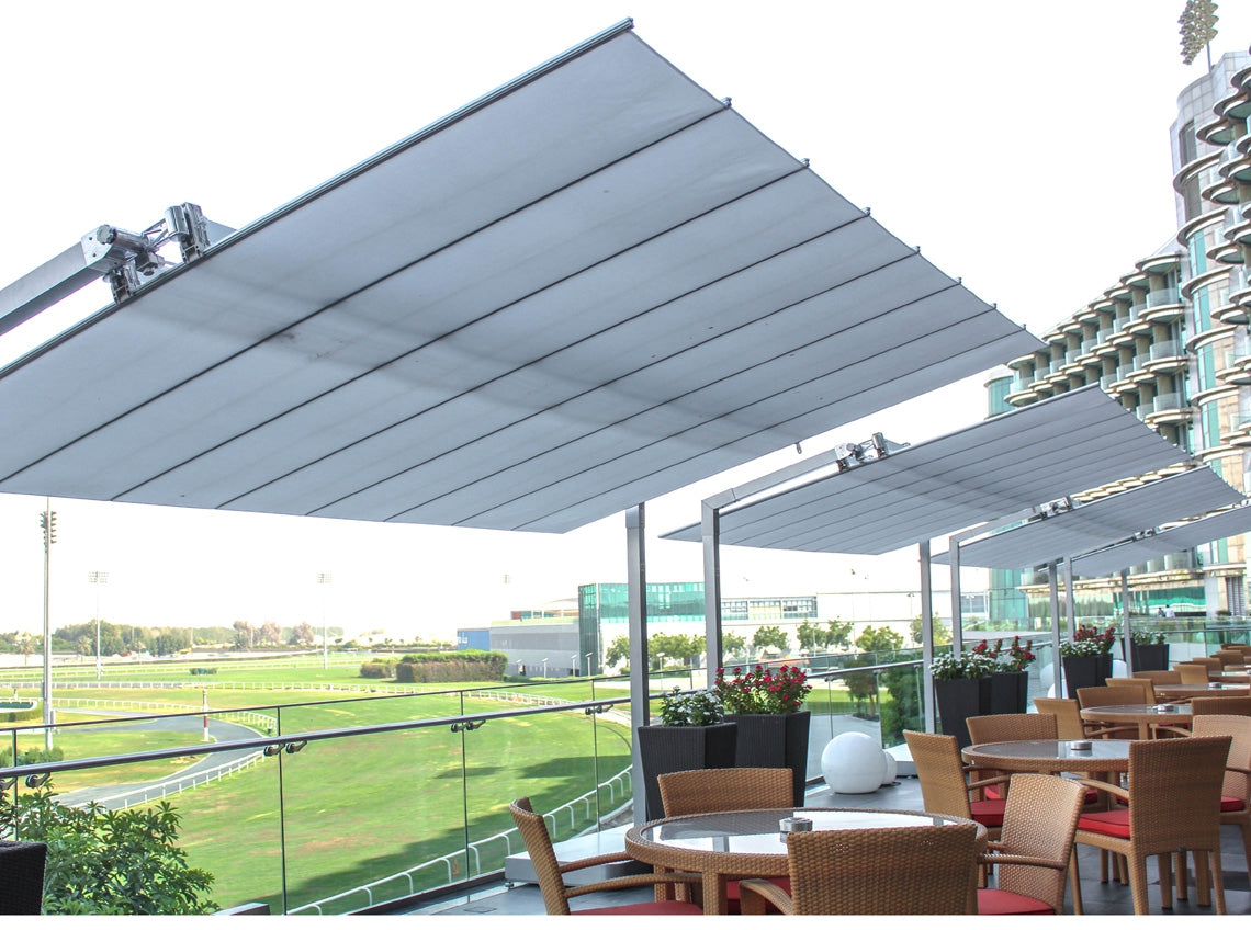 Parasols Flexy assembles pour les Professionnels. Ideal pour touts types d'espaces exterieurs