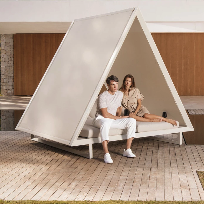 Lit de Jardin Design - DAYBED FRAME VINEYARD - Vondom - Toit en tissu WHITE - 2 Matelas Inclinables Tissu Silvertex
