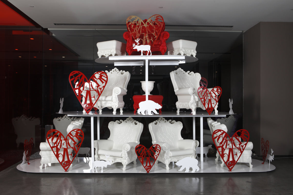 Furniture Matt Color Milky White Little Queen of Love Slide Design