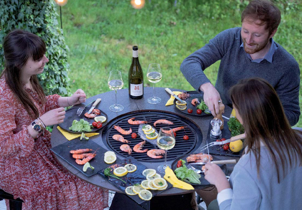 Original concept of barbecue restaurant to make yourself with the standing plancha bbq wood MAGMA de VULX