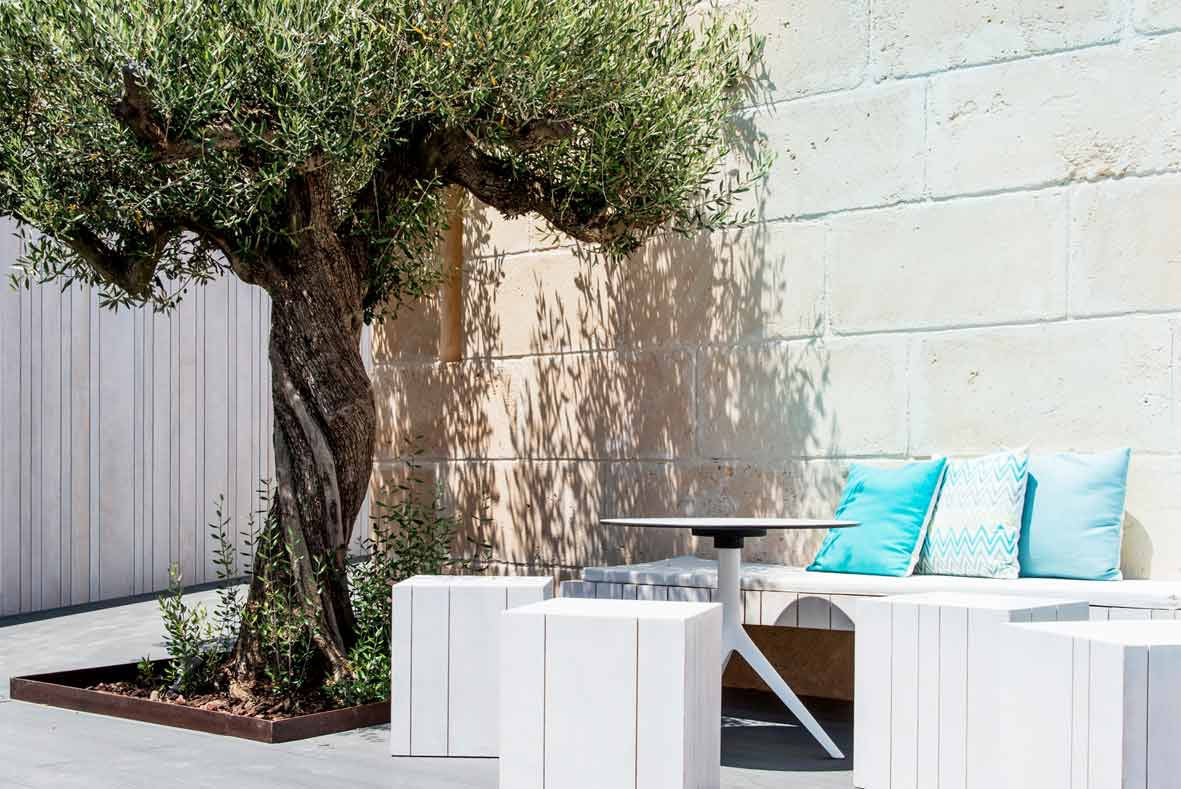 MARI-SOL Round Table White with black edge HPL Table Top (Medium version)