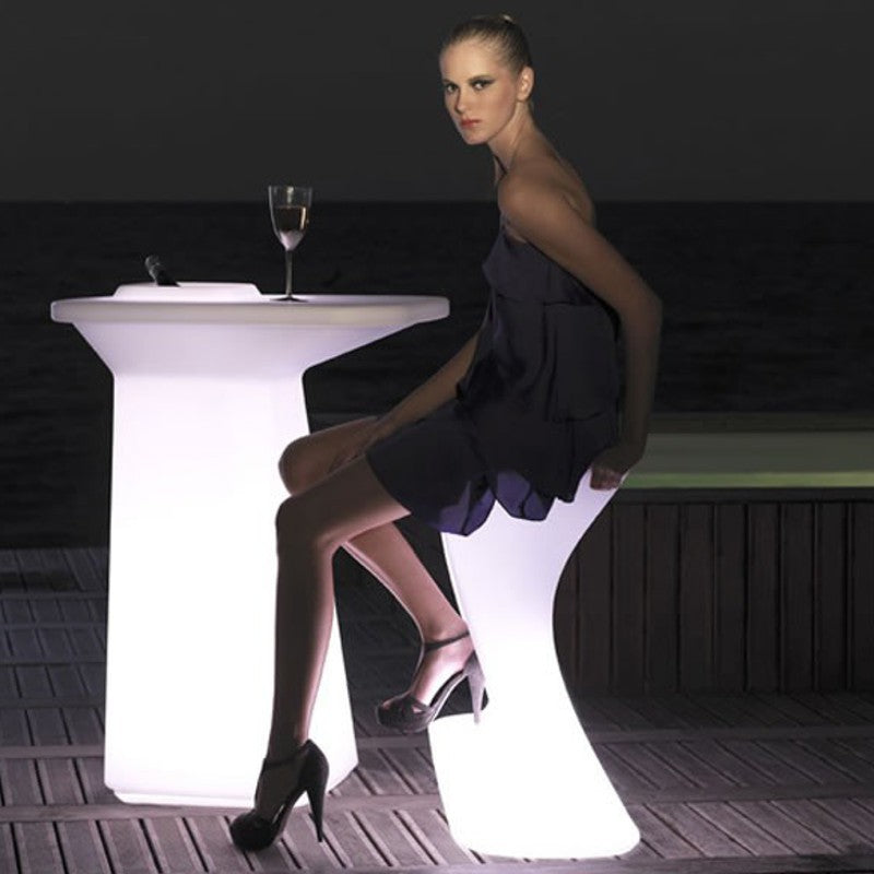 Mange Debout Design NOMA