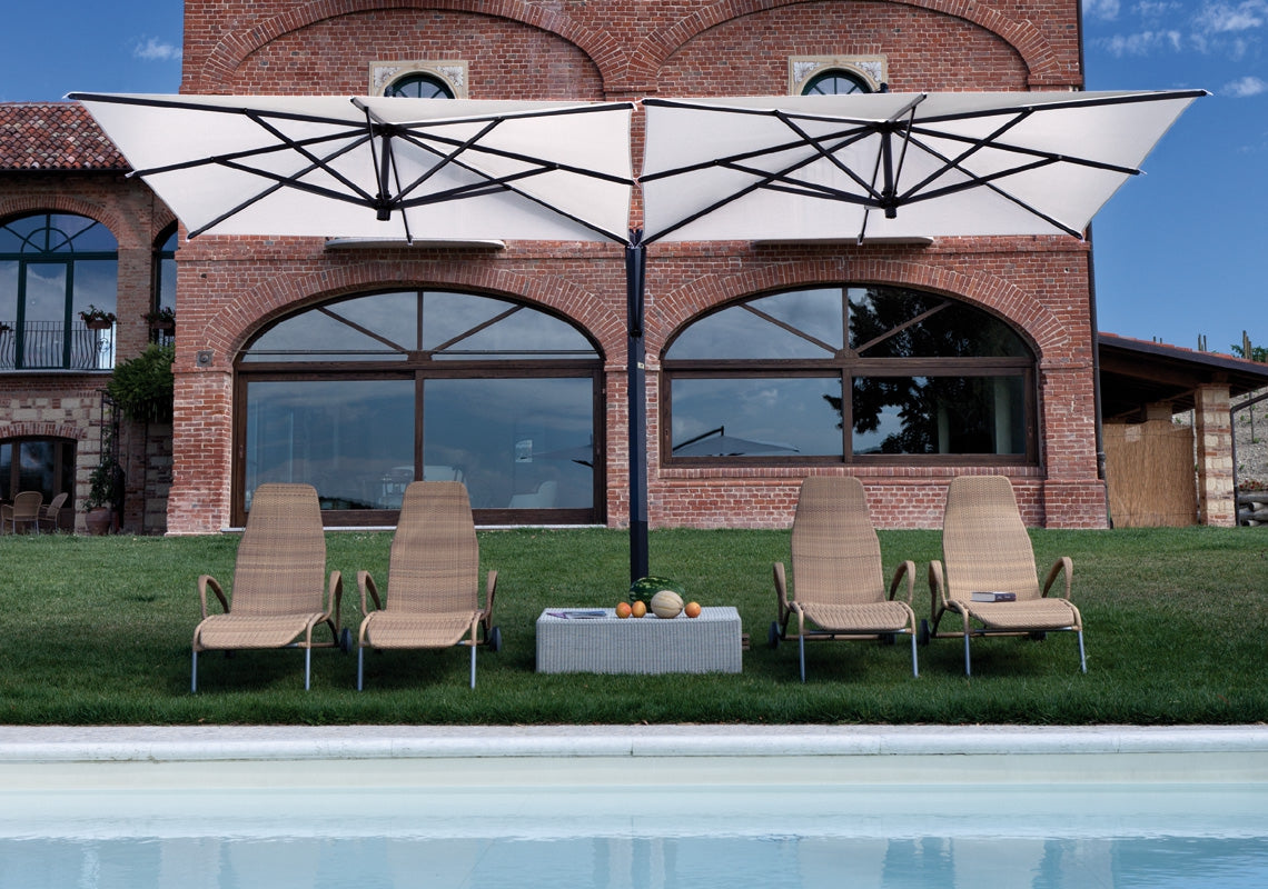 Soleado Sun Protection System with Cantilever Pole and 2 Parasols by Fim