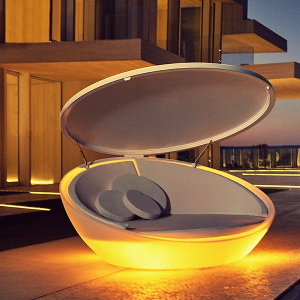ULM Daybed RGB with Parasol by Vondom