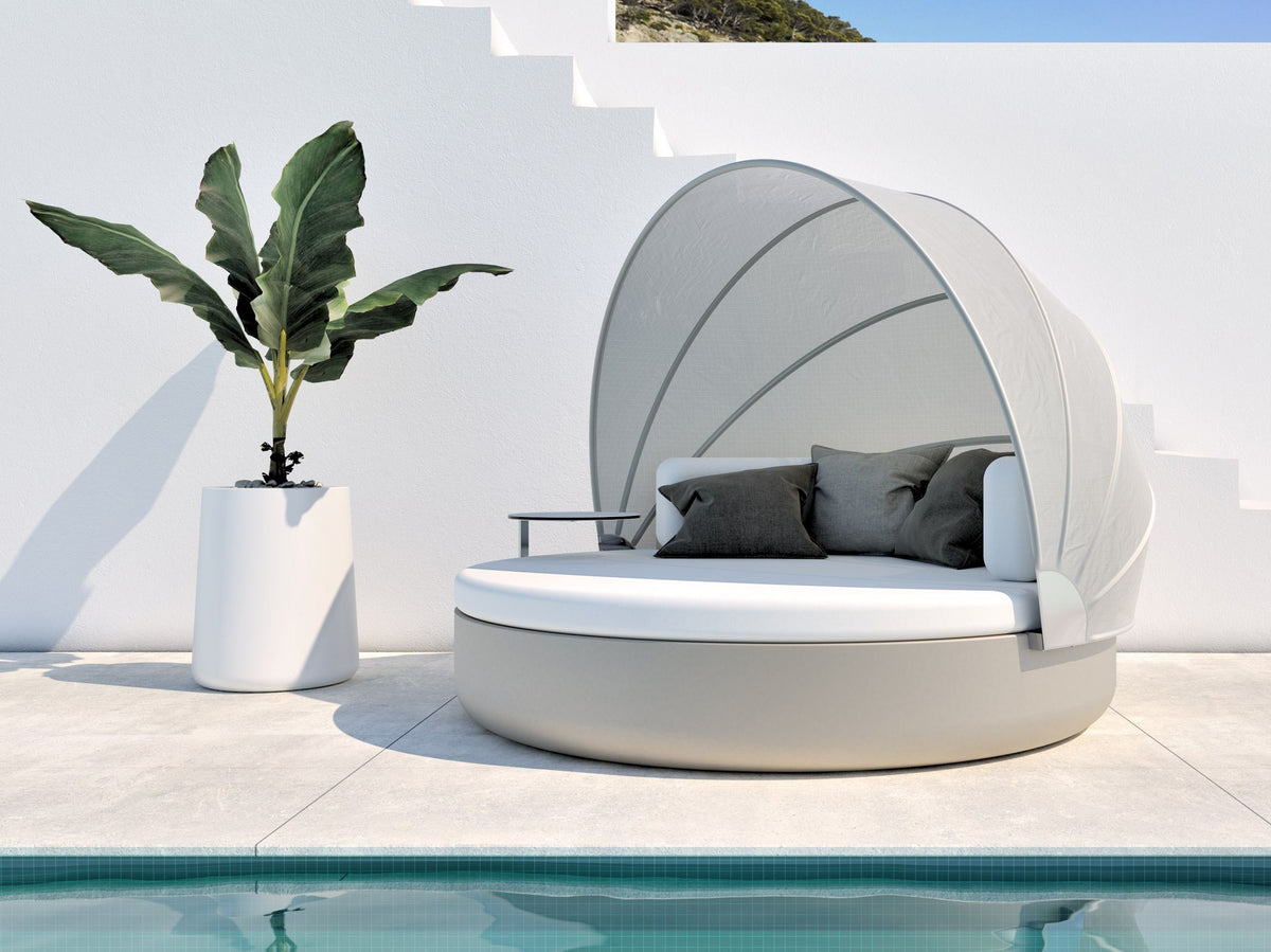 ULM Round Daybed with articulated Canopy