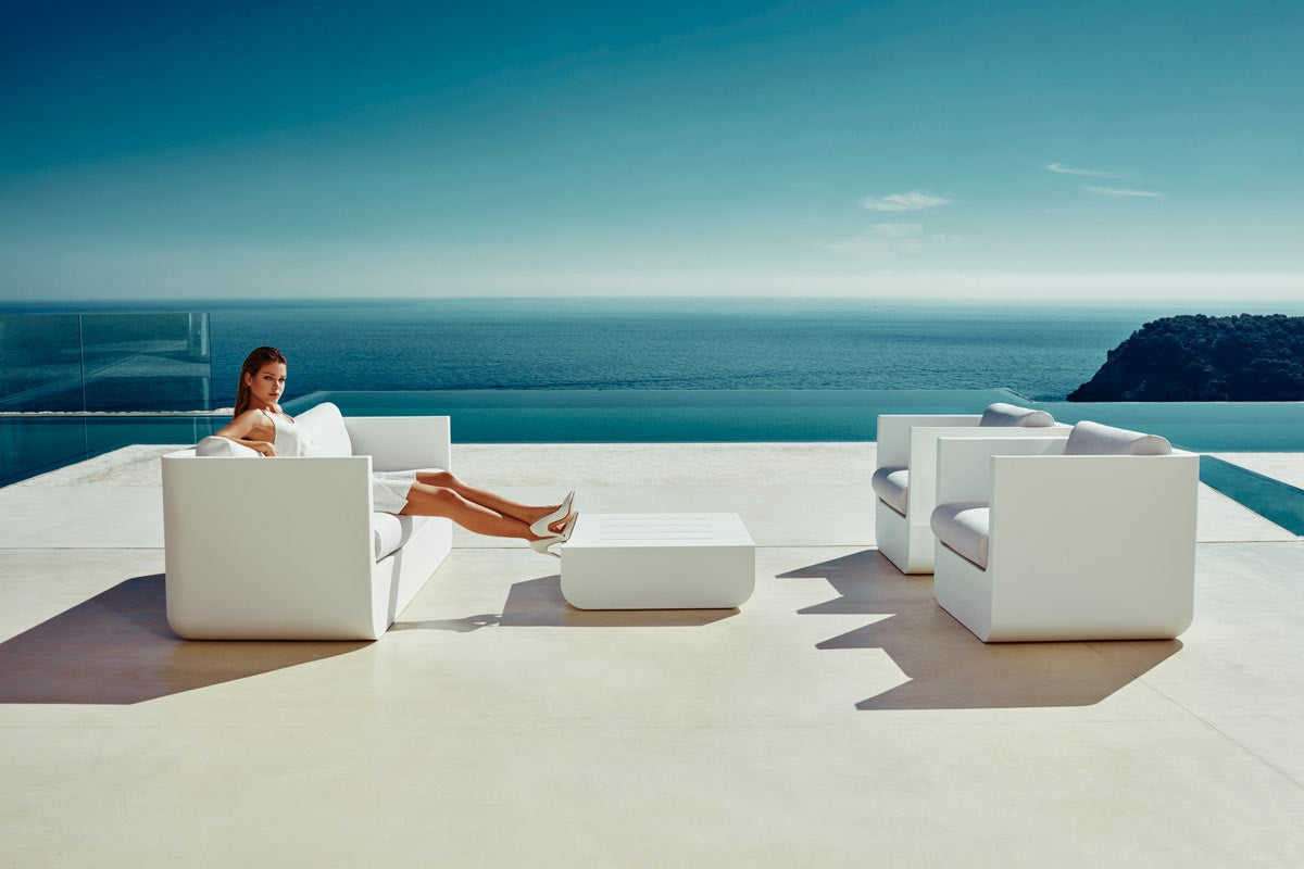 Coffee Table and Sofa ULM Luz off by Vondom