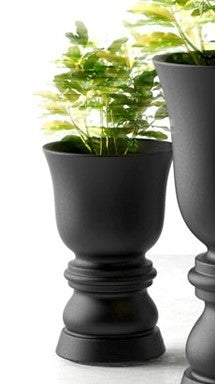 Lot Vases forme calice noir