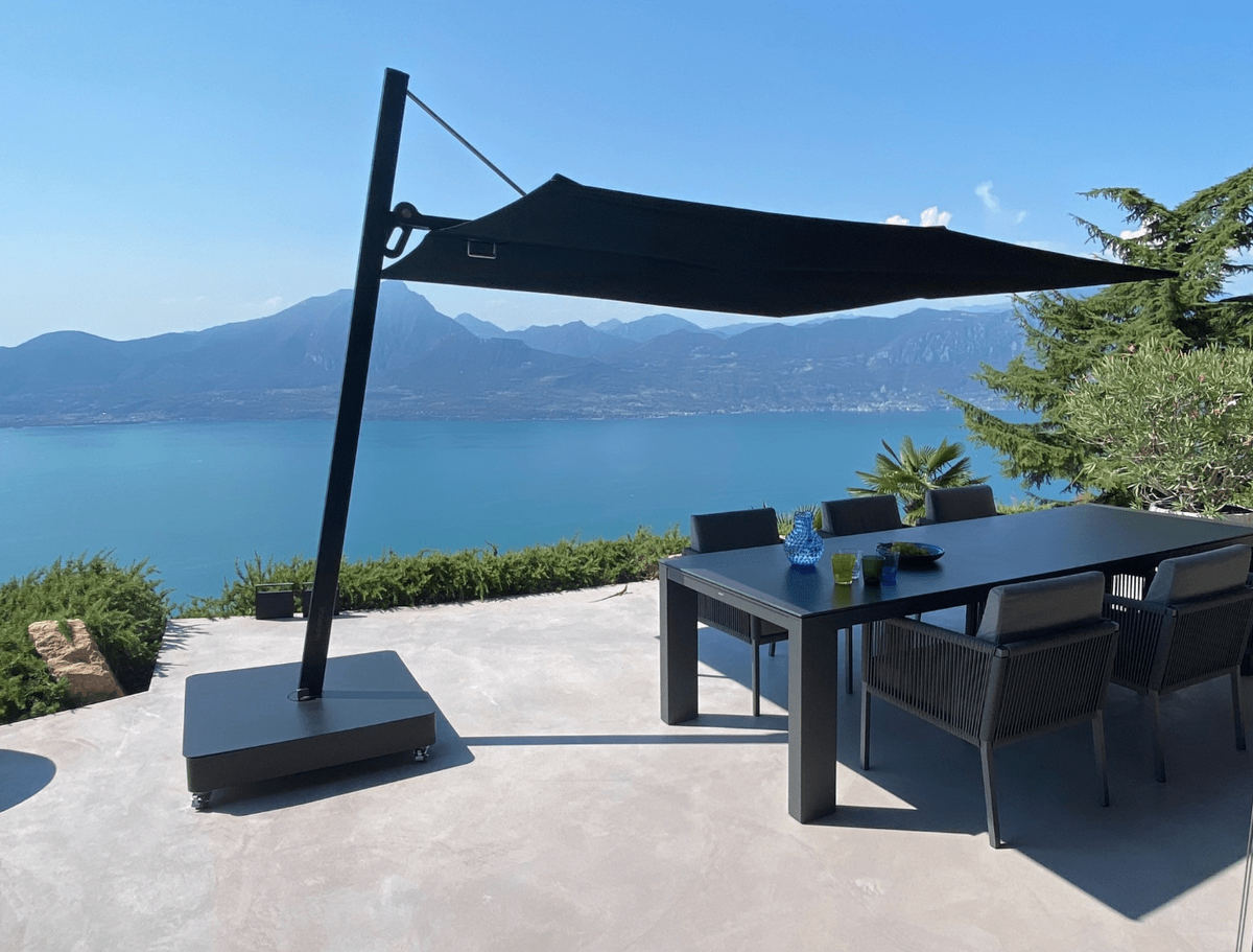 VERSA UX FULL BLACK - Cantilever Straight Umbrella 3 x 3
