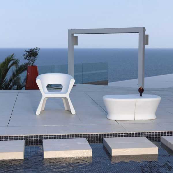 Lacquered armchair design PAL - Vondom