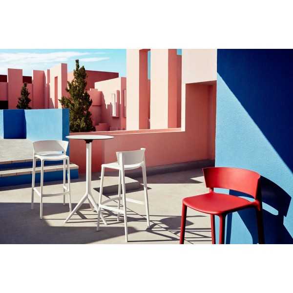 AFRICA High Bar Chairs Clean and Contemporary design with MARI-SOL High Bar Table