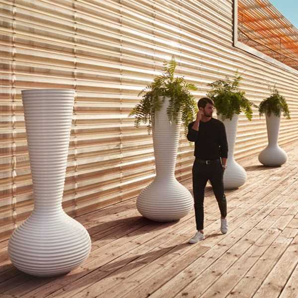 Bloom par Vondom - Pot Contemporain utilisable en intérieur et extérieur