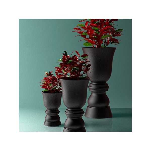 Lot Vases forme calice noir