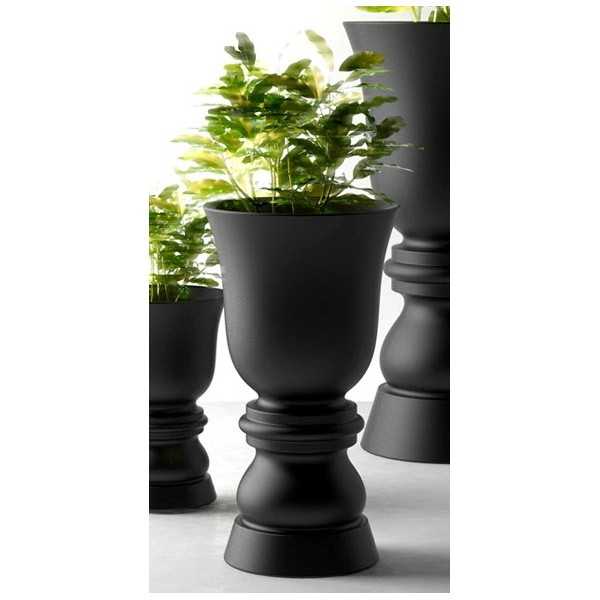 Pot de fleur forme pièce d'échec black