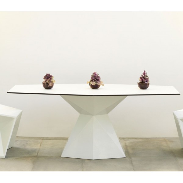 VERTEX TABLE - Geometric design table