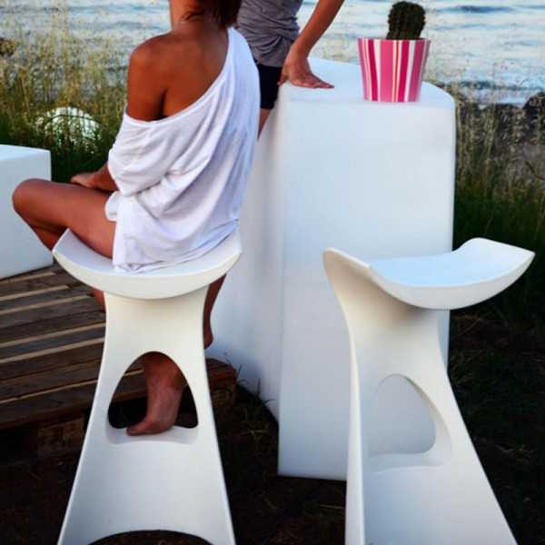 Koncord - Tabouret Queue de Baleine - Slide Design