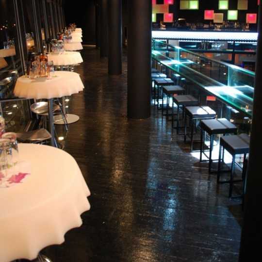 Fizzz 40 - Table Basse Capsule - Slide Design