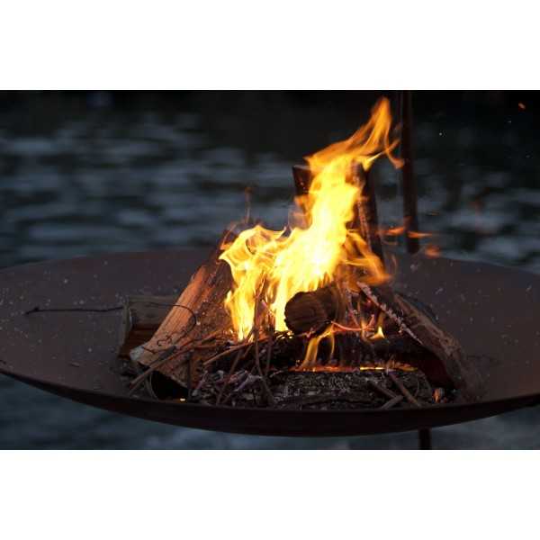 Tripee - Outdoor Steel Tripode Fire Pit - AK47