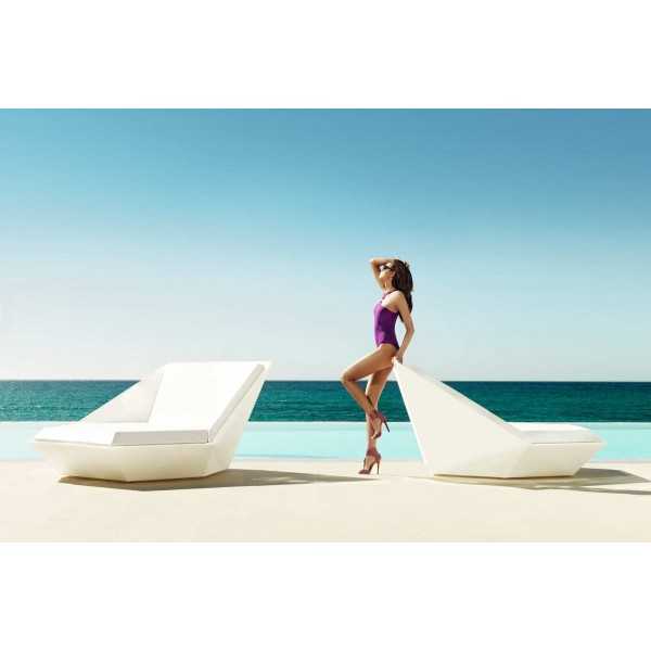 Faz Daybed - Bain de soleil Design avec base pivotante à 360° par Vondom