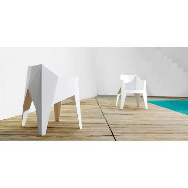 Deux Fauteuils Voxel en Blanc Opaque par Vondom