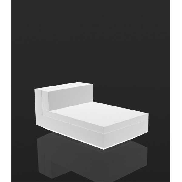 Vela Sofa Central Lumineux Blanc par Vondom. Meridienne centrale en version lumineuse blanche