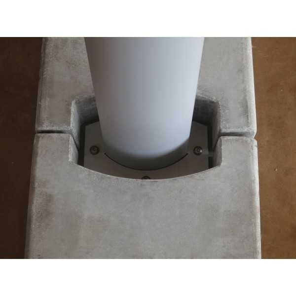 Flexy XL Umbrella Base Detail with Concrete Ballasts