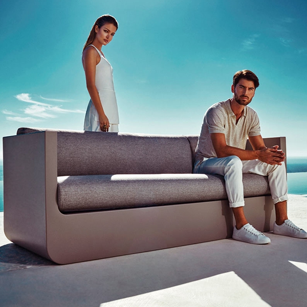 Ulm Sofa Outdoor Polyethylene Sofa With Matt Finish By Vondom