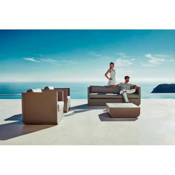 Outdoor equipment ULM With Coffee Table nd Lounge Couches by Vondom