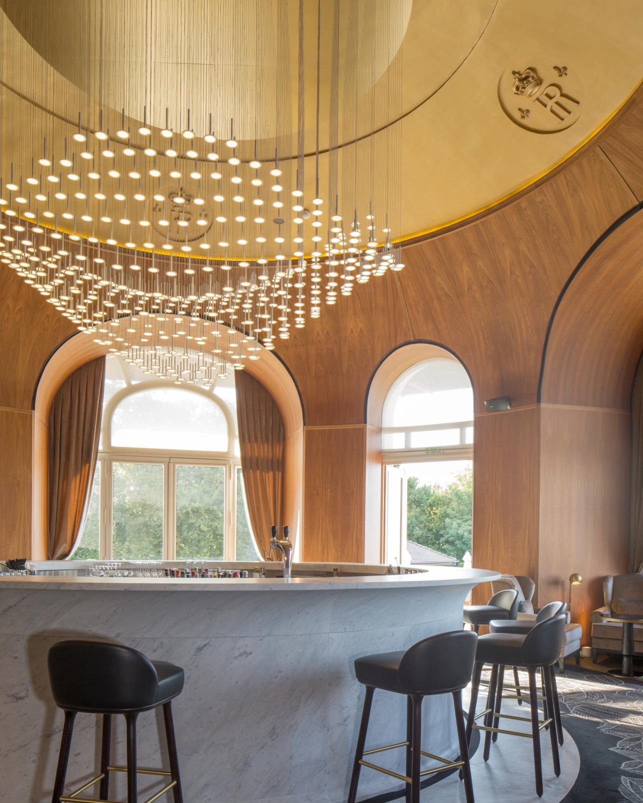irain montgolfiere pendant light with chandelier shape and dolce vita light