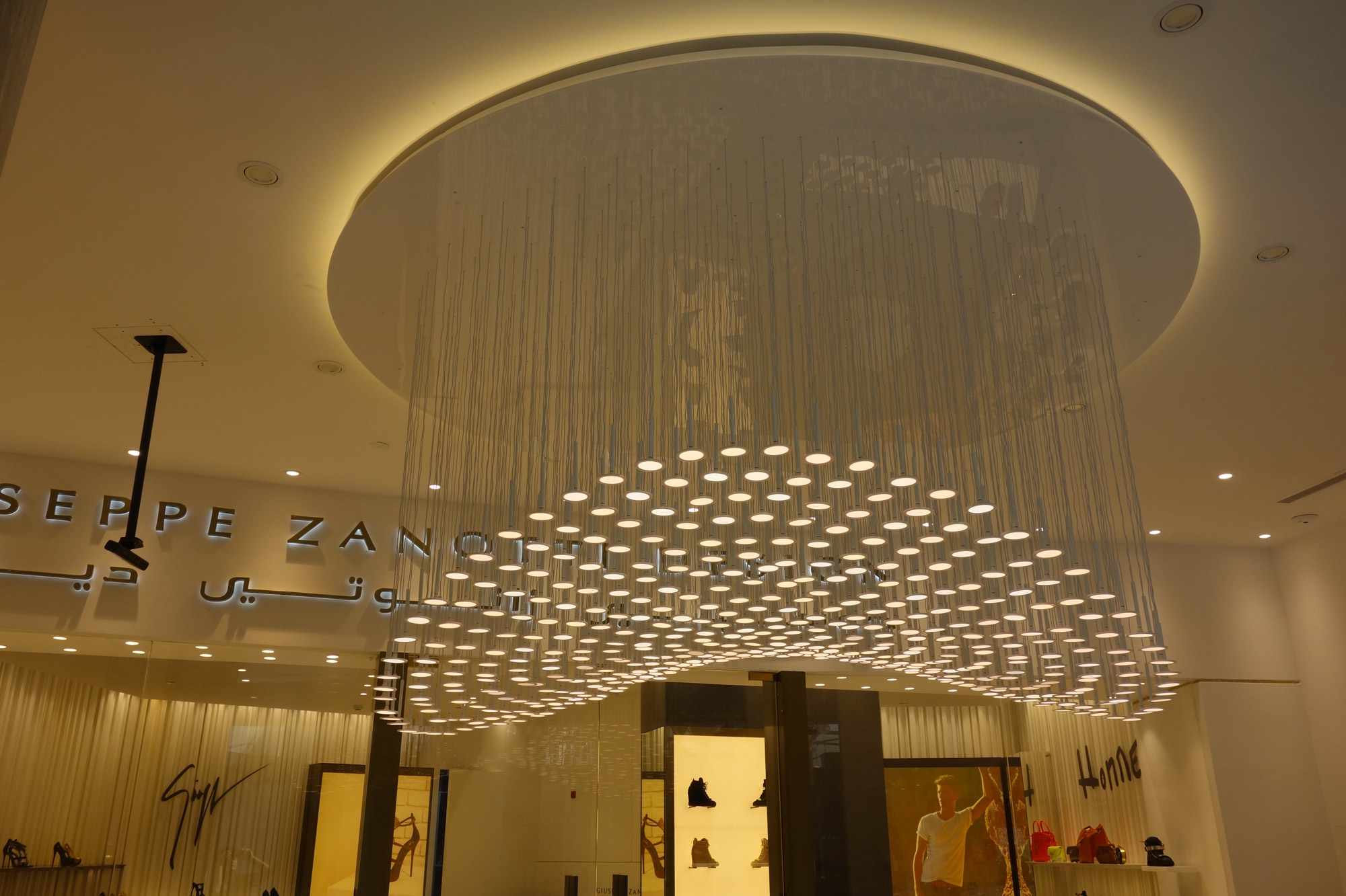 tailormade hanging lamp for professionals by blackbody
