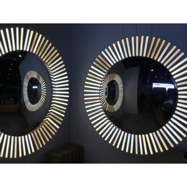 LUCKY EYE L Wall Lamp and Mirror with lighting OLED panes