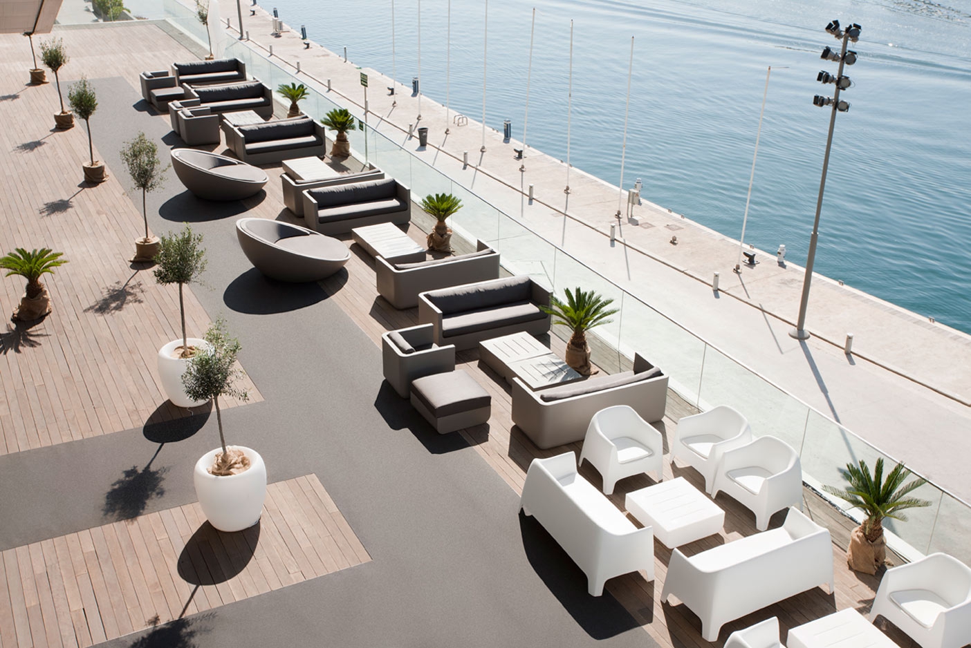 ULM Sofa Outdoor Polyethylene Sofa with Matt Finish by Vondom