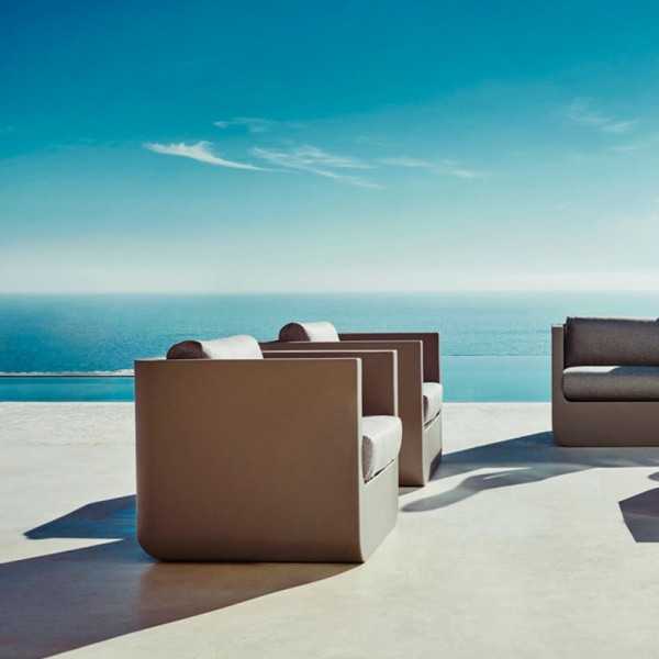 ULM Lounge Chair Matt by Vondom