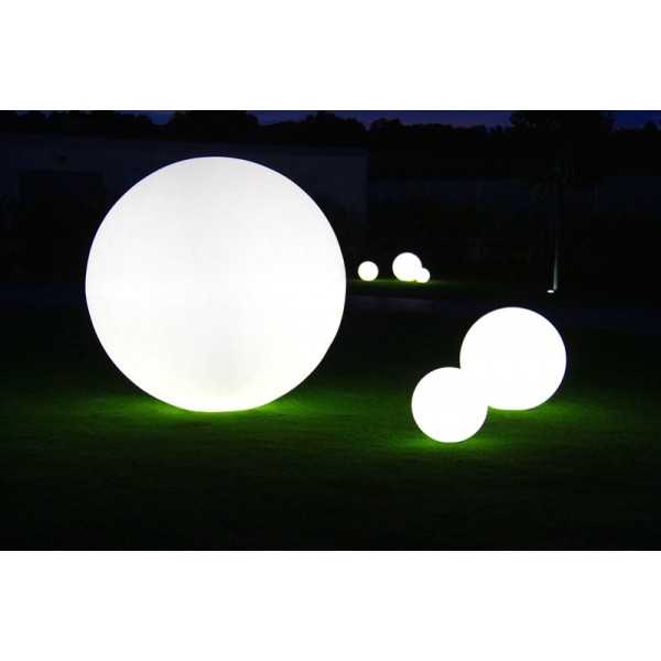 La Collection GLOBO offre des Luminaires Lunes Lumineuses de toutes tailles