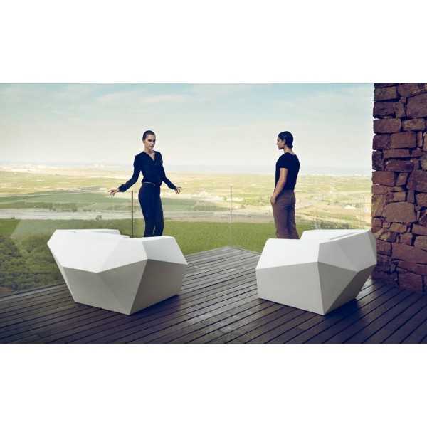  Fauteuil Exterieur Faz Vondom sur Terrasse