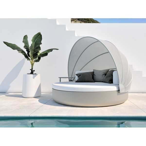 ULM Round Daybed with articulated Canopy