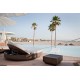 Transat Vela Daybed Inclinable Bronze Mat et Coussin Ecru de Vondom en Bord de Plage et Piscine