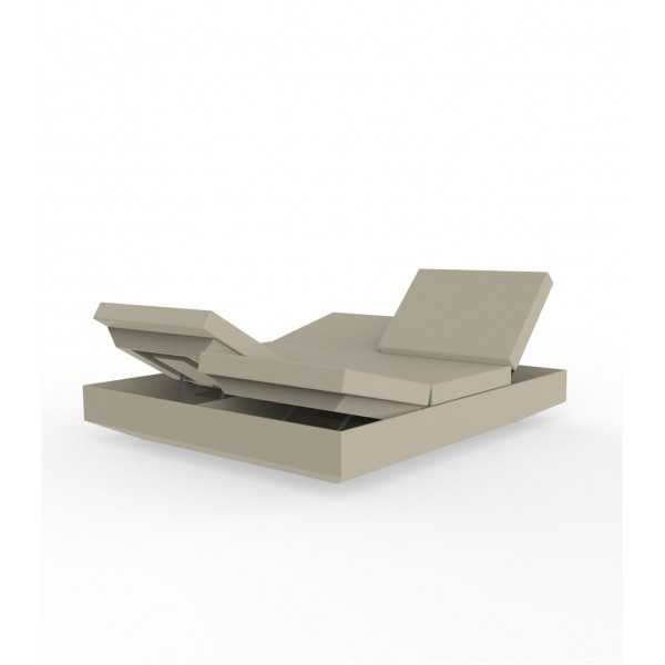 Poolside Daybed for 2 Vela Daybed by Vondom with 4 Reclining Backrests - Ecru Color with Matt Finish