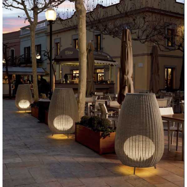 Le lampadaire taille S AMPHORA 02 par BOVER