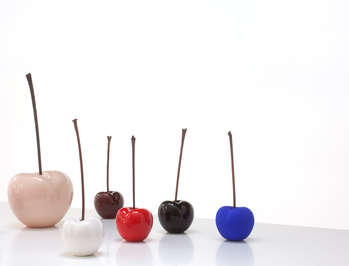 Cerises Vernis Brillant et Velours Mat Disponibles Lisa Pappon Bull and Stein 