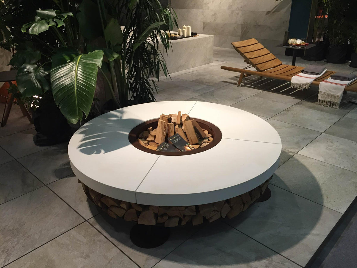 ERCOLE White 150 Round Outdoor Fire Pit White Concrete and Steel
