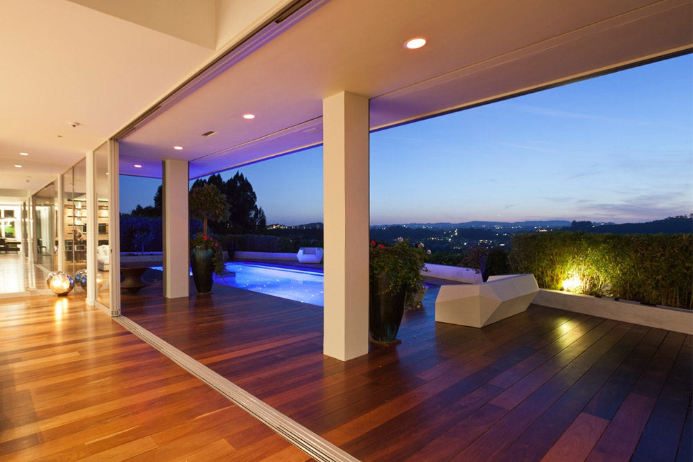 Salon Exterieur Piscine Faz Vondom au Hal Levitt a Beverly Hills 