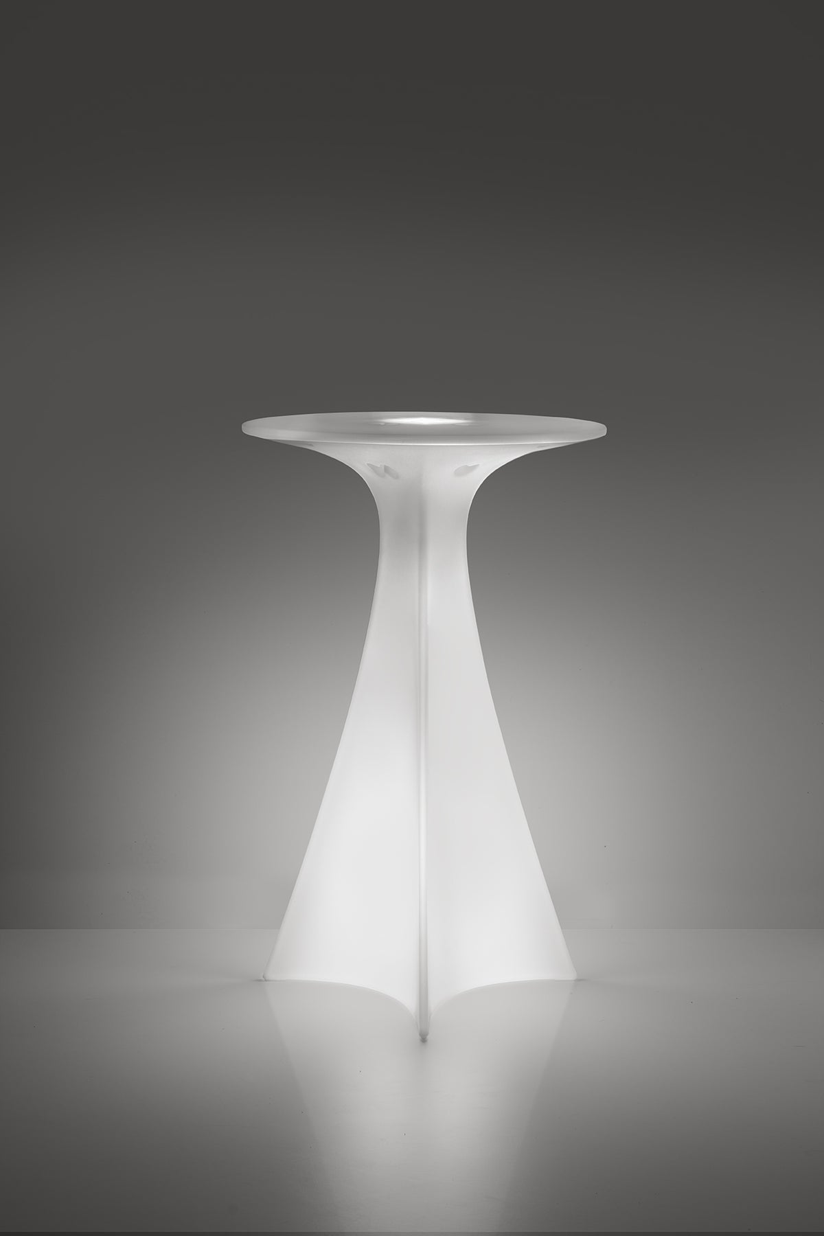 Jet Stand Up Table Lighted - Slide Design
