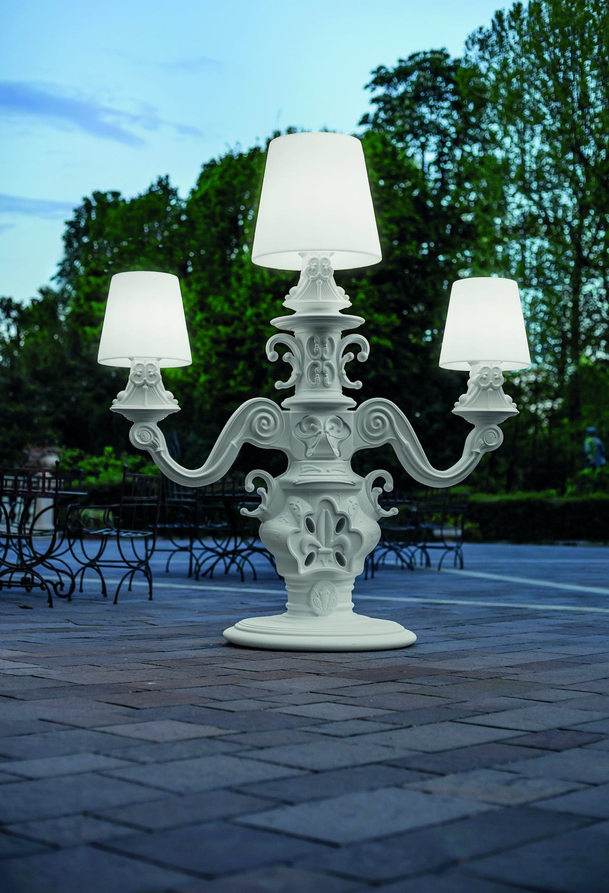 Floor Lamp King of Love - Slide Design