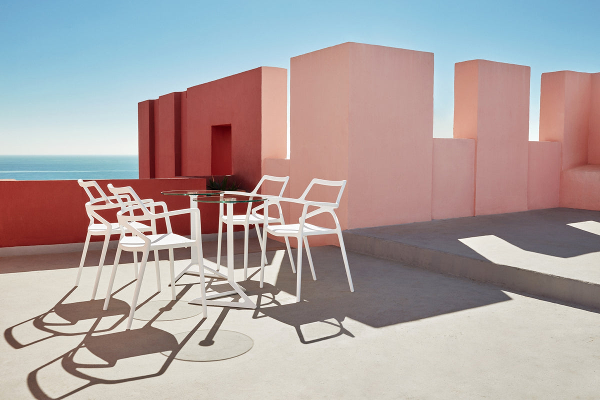 VONDOM DELTA Chairs with MARI-SOL Table White Color