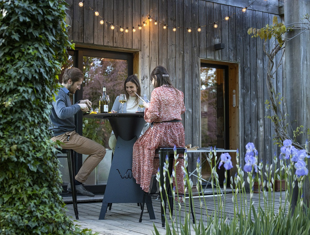 Decoration restaurant made in france et originale table exterieur brasero barbecue MAGMA de VULX