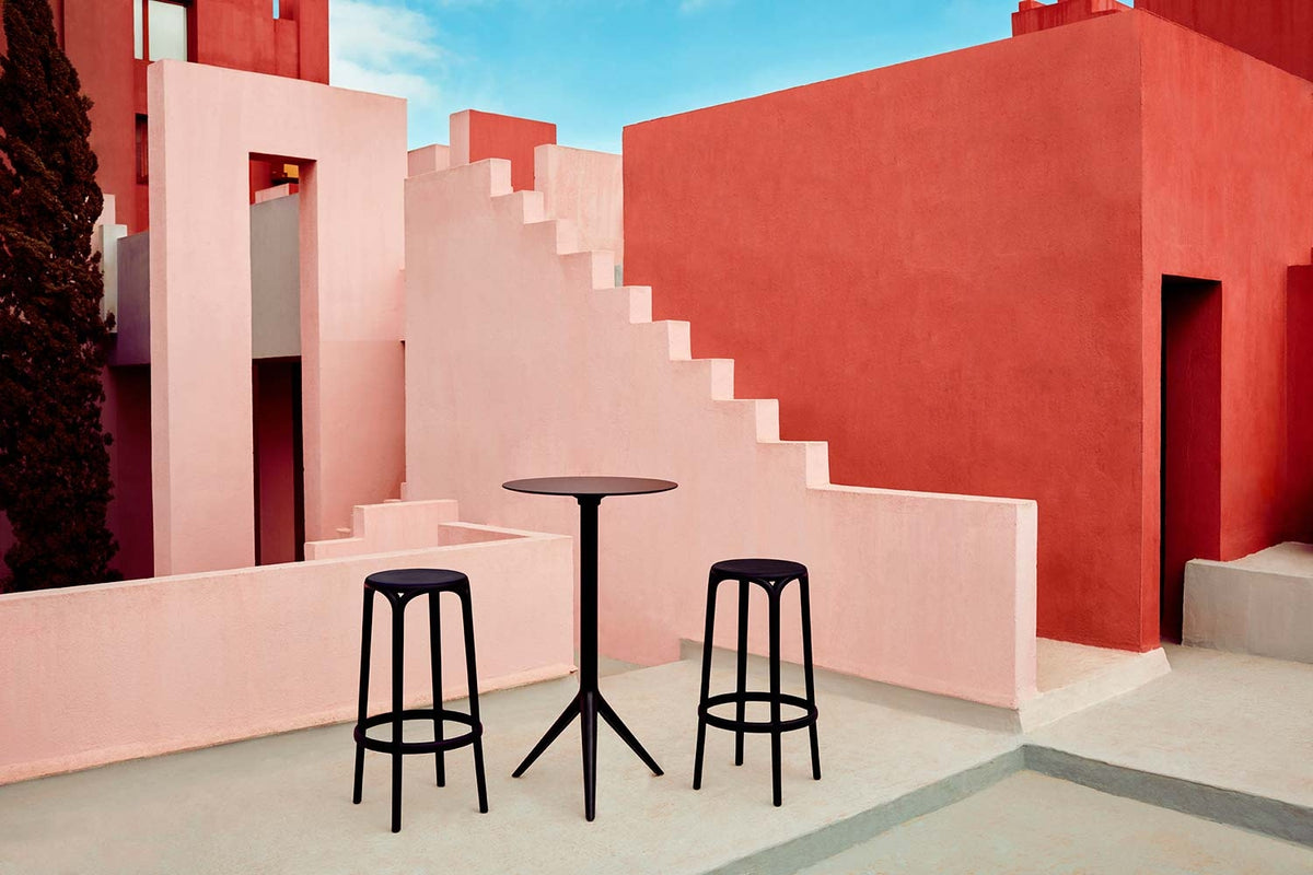 Table de Bar MARI-SOL Base Trepied Aluminum et Plateau rond en HPL